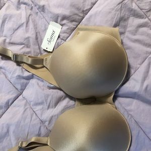 Soma NWT 40B vanishing back, full coverage bra